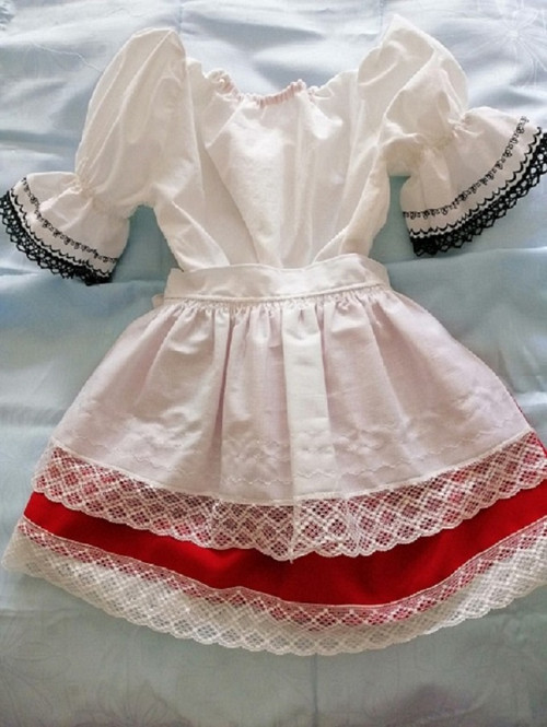 Rukávce, halenka, kroj, folklor, lidový oděv.
