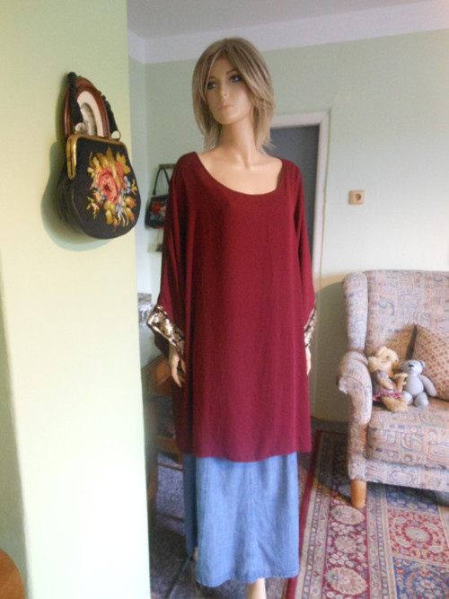 Splývavý boho, etno přehoz s flitry — foto 1