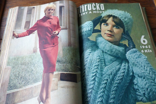 Příručka časopisu Žena a Móda, svázané, 1965-67