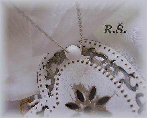 PORCELÁNOVÝ JADEIT 6,3 mm.. jemný náhrelníček