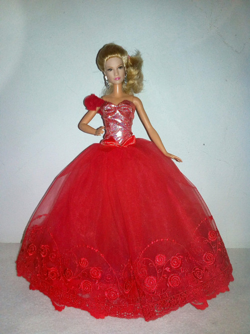 Šaty pro Barbie — foto 1
