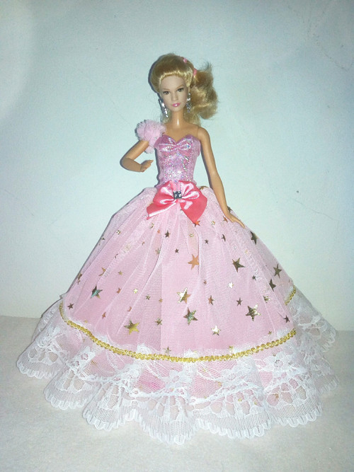 Šaty pro Barbie — foto 1