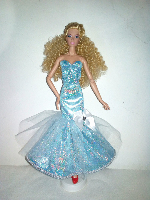 Šaty pro Barbie — foto 1
