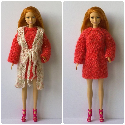 Oblečky pro Barbie - šaty, vesta — foto 1