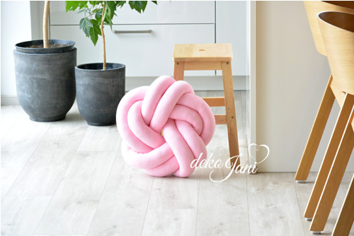 Polštář Knot (různé barvy)