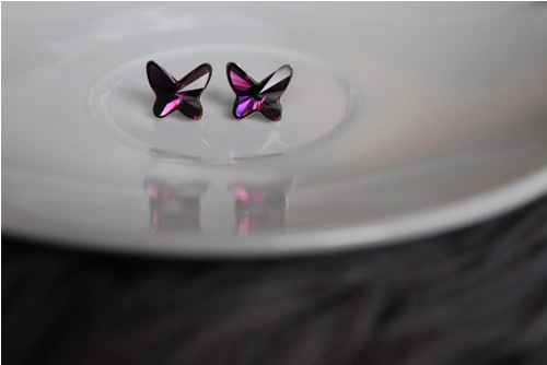 Rhodiové náušnice se swarovski komponentem