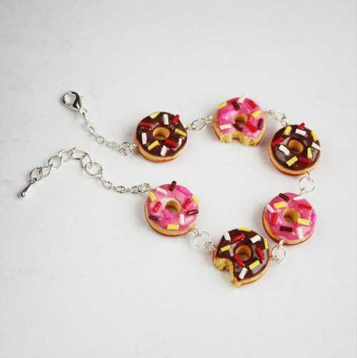 Donuty - náramek (fimo) — foto 1