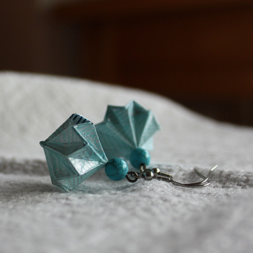 Lehoučké origami náušnice – modrá peříčka — foto 1