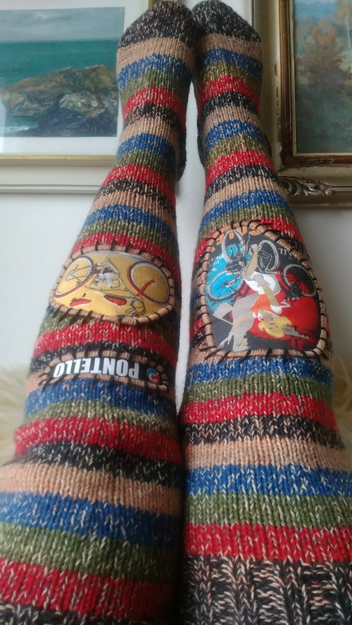 Nadkolenky ve stylu retro. — foto 1
