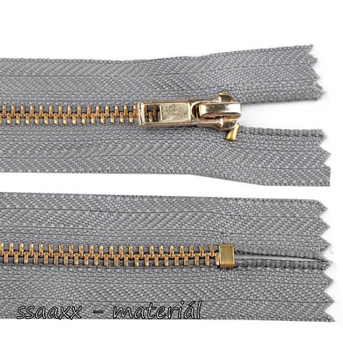 Kovový / mosazný zip ~ 4 mm ~ 14 cm ~ světle šedý