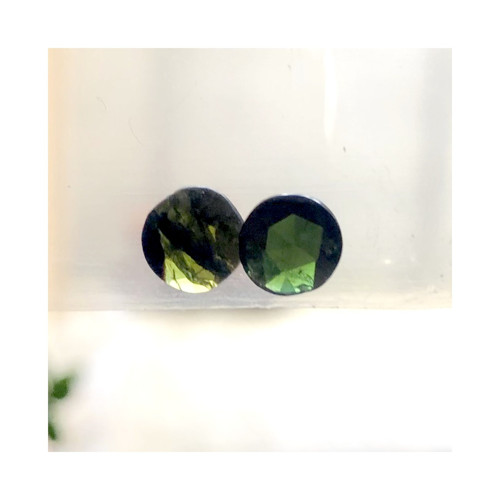 Turmalín kabošony kruh / 6mm, 7mm (č.1 - Pár)