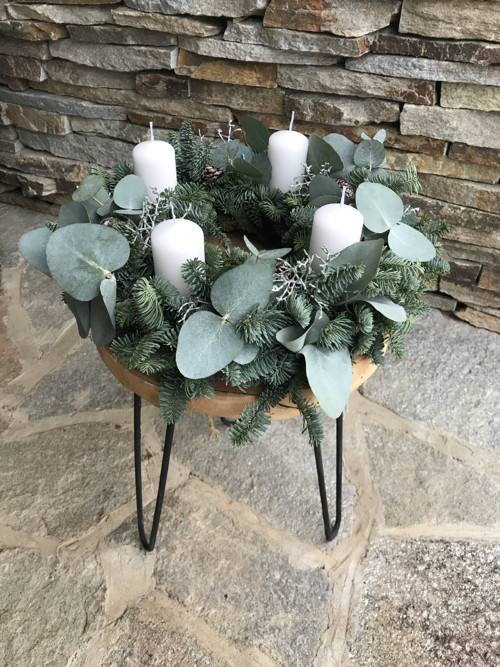 Eukalyptový adventní věnec — foto 1