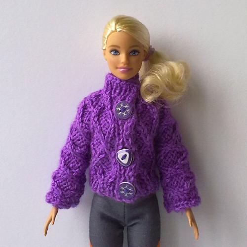 Oblečky pro Barbie - svetr — foto 1
