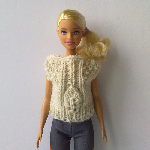 Oblečky pro Barbie - tričko — foto 1