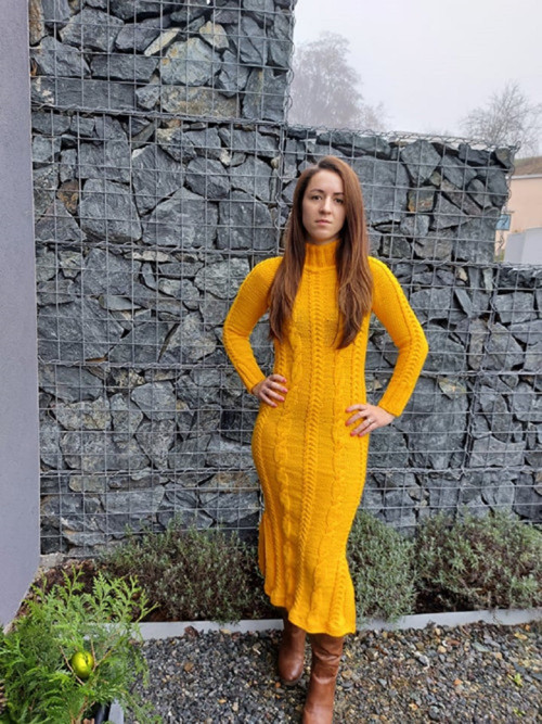 Dámské pletené šaty