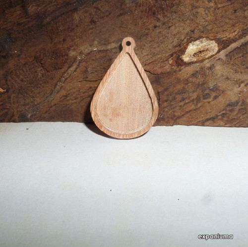 Lůžko - bangkirai kapka 32mm