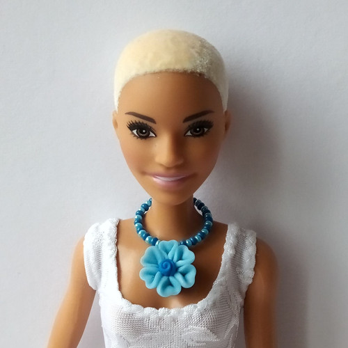 Šperky pro Barbie - náhrdelník — foto 1