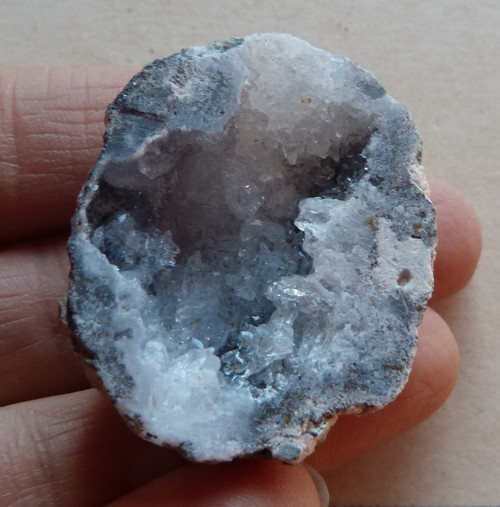 Geoda křišťál s chalcedonem - 4,1 cm