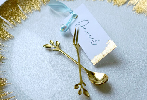 Jmenovka na stůl se zlatým detailem - Baby shower