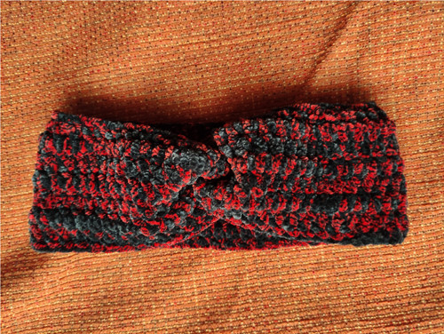 Háčkovaná (dětská) čelenka - heboučká