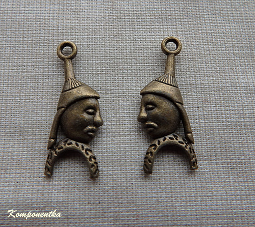 Kovový přívěsek 28x10mm 1kus