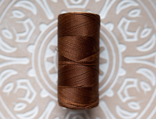 Linhasita 0.5mm macrame nit Autumn Brown (631)