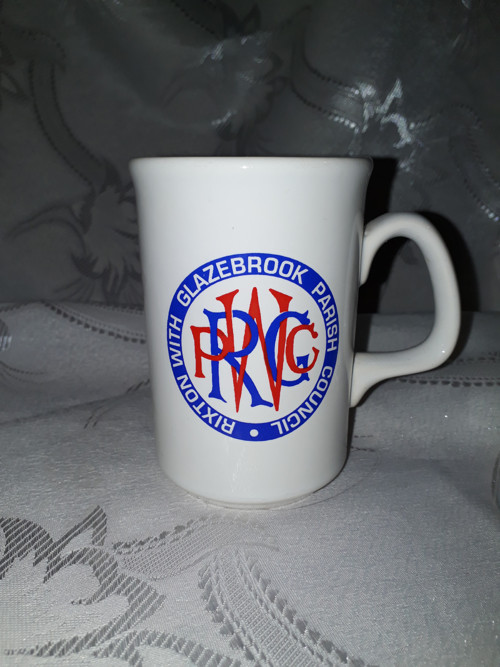 Starý porcelánový hrníček... — foto 1