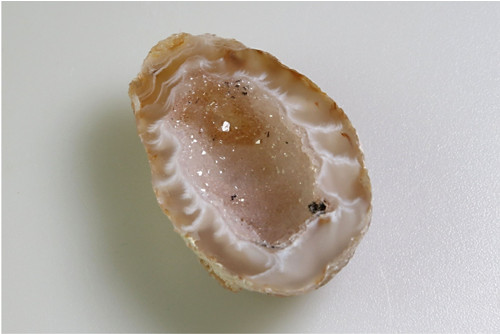 Achát peříčkový geoda 3,4 cm — foto 1