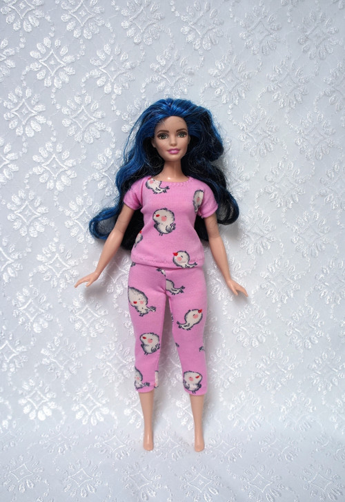 Pyžamko pro Barbie - baculku — foto 1