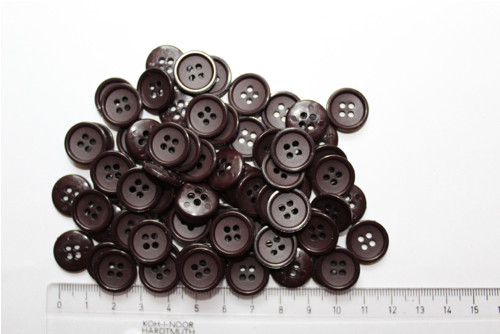 Knoflík 78 ks černých knoflíků velikost 16 mm (67)