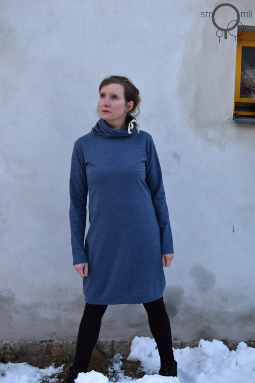 Šaty teploučké modravé vel. XL — foto 1