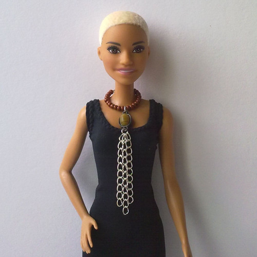 Šperky pro Barbie - náhrdelník — foto 1