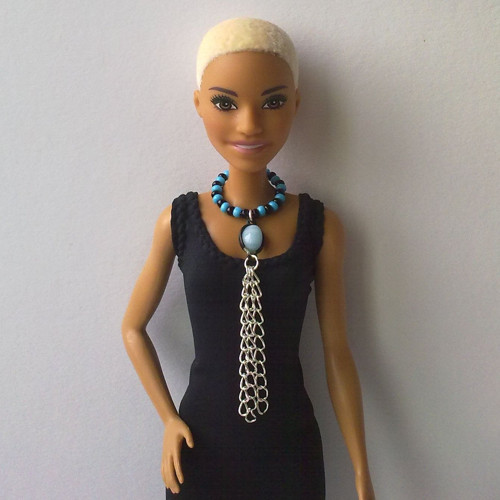 Šperky pro Barbie - náhrdelník — foto 1