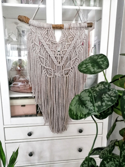 Macrame dekorace v barvě latte — foto 1