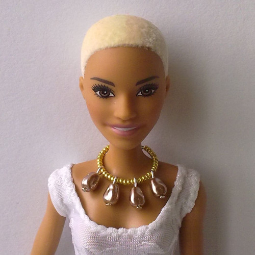 Šperky pro Barbie - náhrdelník — foto 1