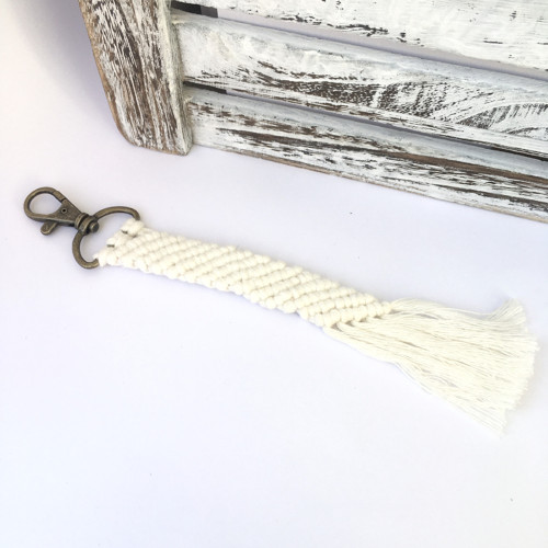 Macramé klíčenka/ přívěsek No. 1