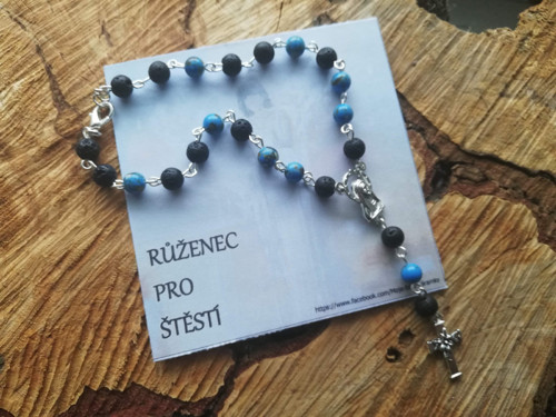 Růženec do auta — foto 1