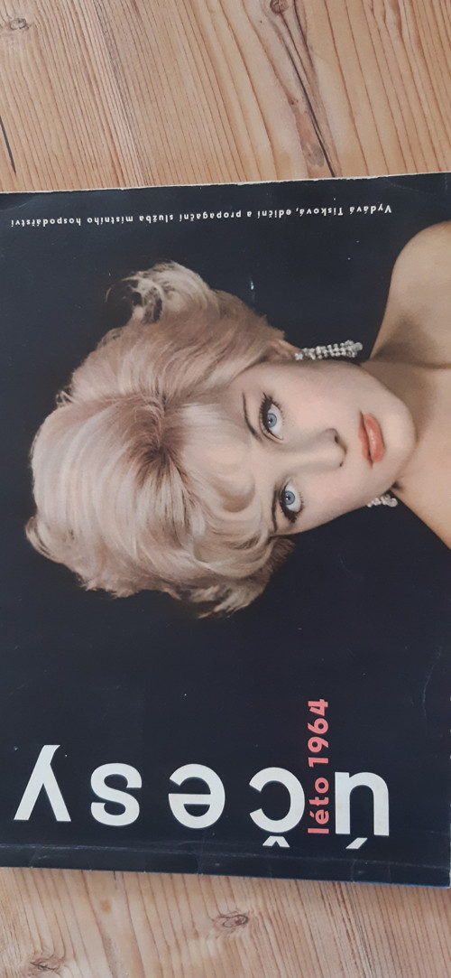 Krásná z roku 1964 — foto 1