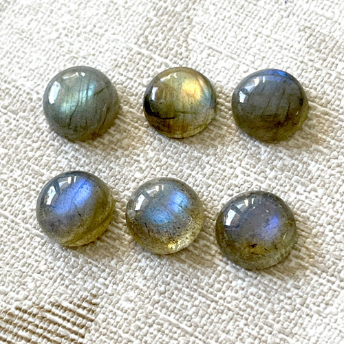 Labradorit svetlý kabošon kruh / 10x10mm