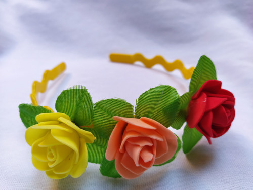 Čelenka žlutá s růžemi
