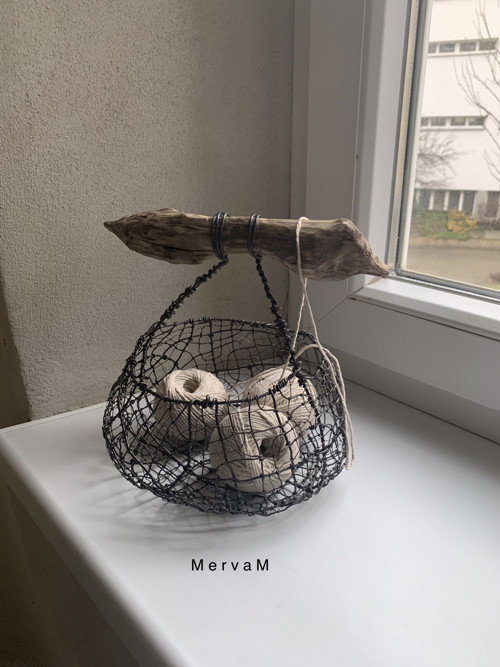 Na větvi - košík 4 — foto 1