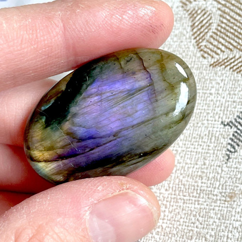 Labradorit fialový kabošon ovál / 38x18mm