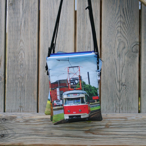 MINI MESSENGER Červená tramvajka — foto 1