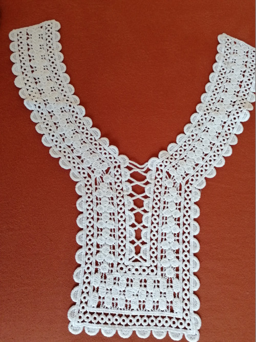 Krajková vsadka — foto 1