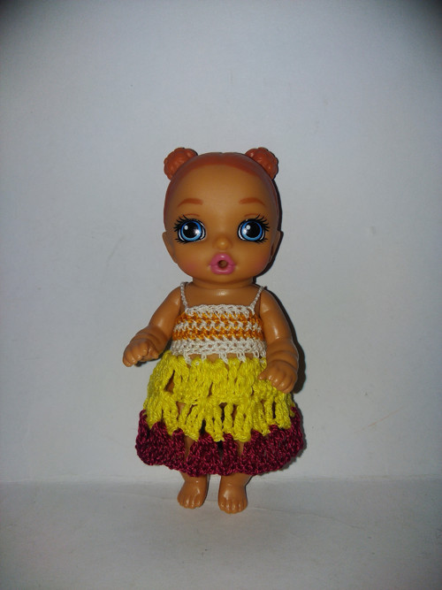 Šaty na panenky mini baby born surprise miminko