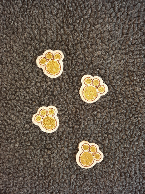 Nažehlovačka...ťapka.... — foto 1