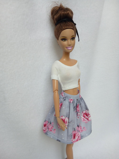 Sukýnka pro Barbie — foto 1
