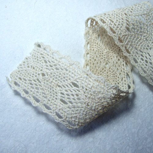 Krajka béžová, š. 4 cm, 1 m