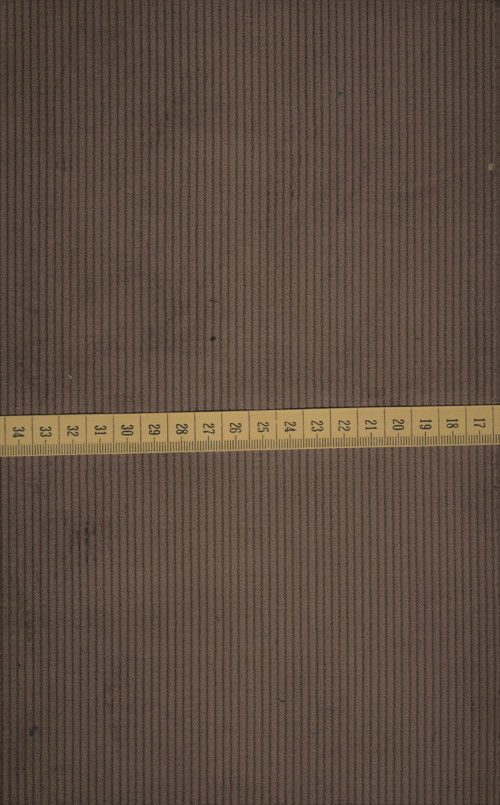 MANŠESTR - STŘEDNĚ HNĚDÝ - STŘEDNÍ ŘÁDEK - PRUH