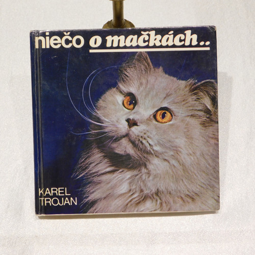 Niečo o mačkách-Karel Trojan — foto 1